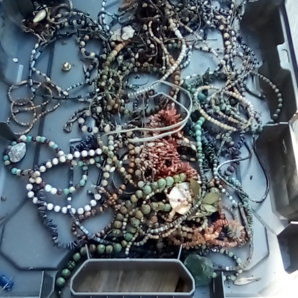 JewelryWatchesKnives - Picture 4 of 4